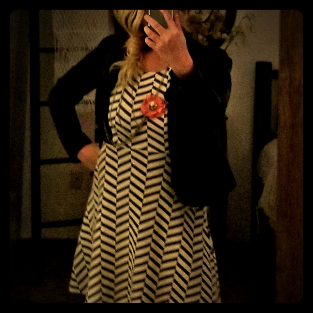 LE LIS Adorable Asymmetrical Dress